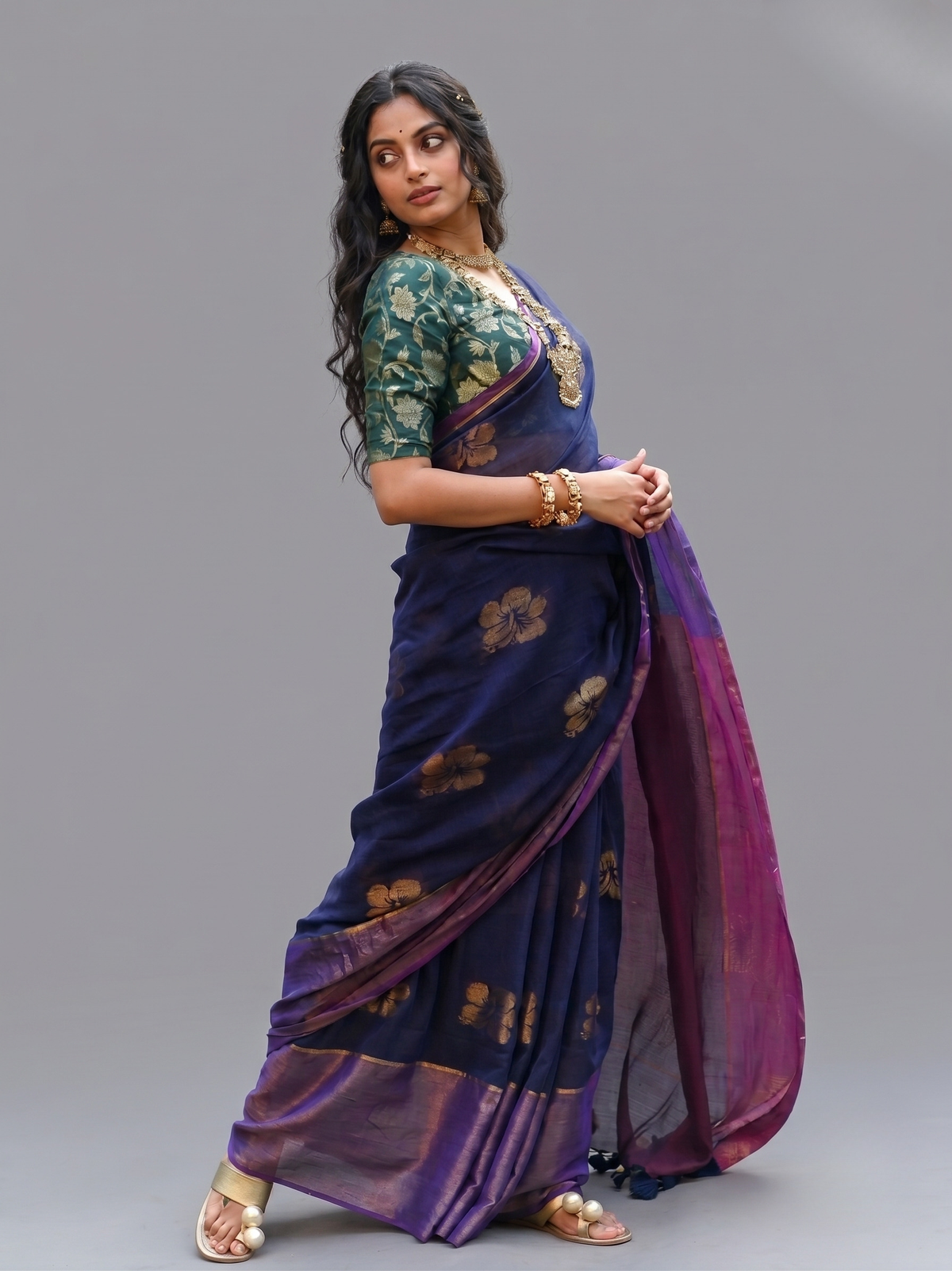Navy Blue Mulmul Cotton Flower Motif Saree