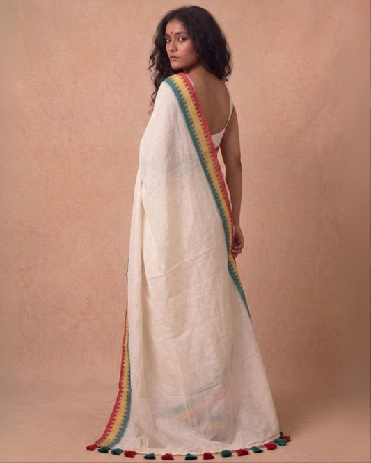 Off white zigzag solid border mulmul saree