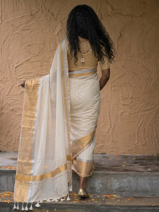 Off White mulmul cotton saree