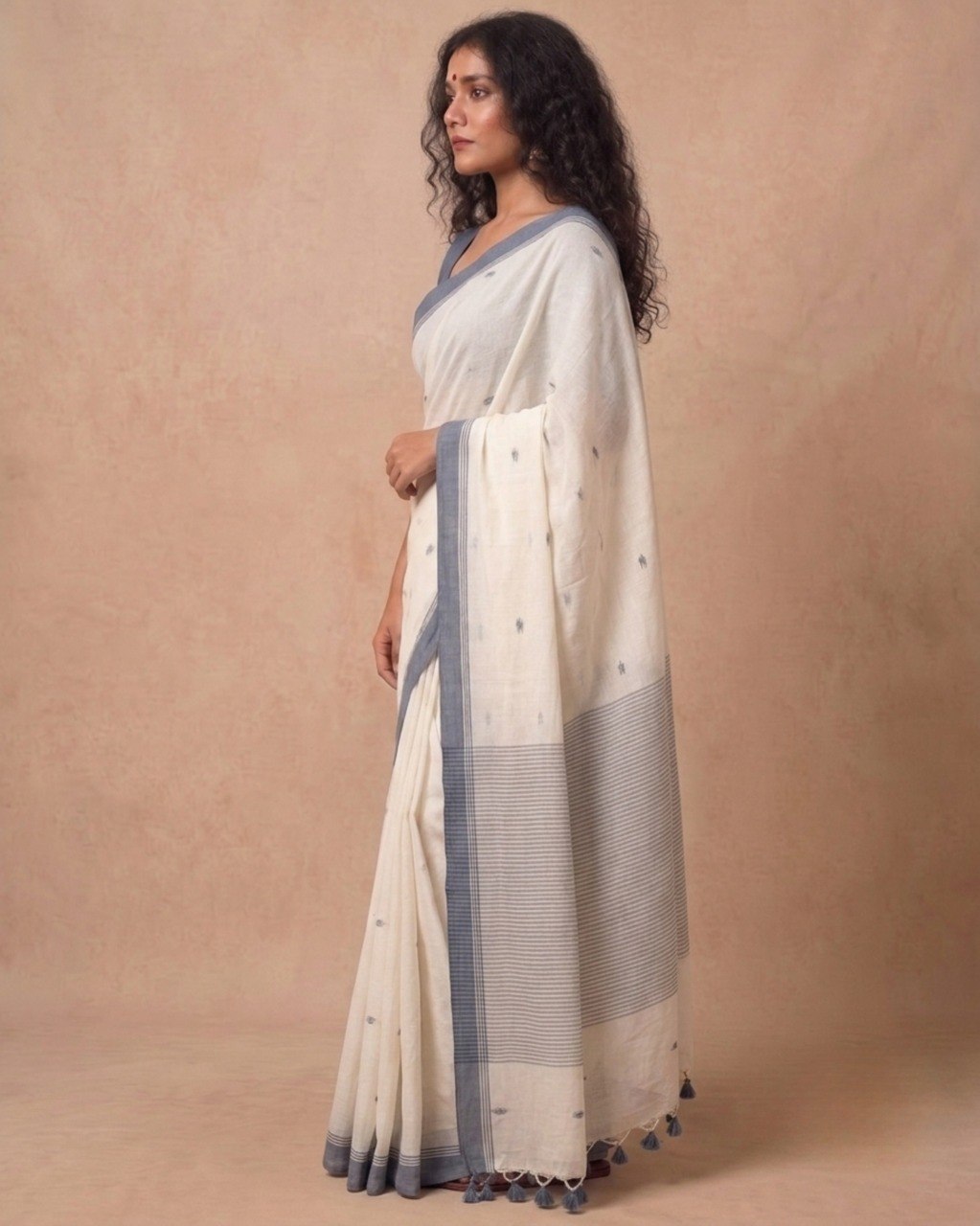 White handspun cotton saree with grey bootis