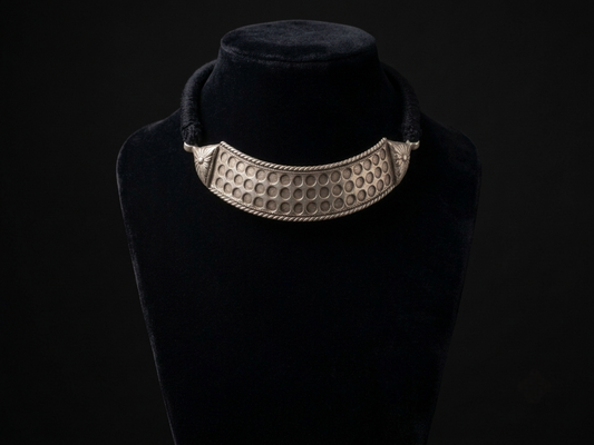 Silver polish premium choker