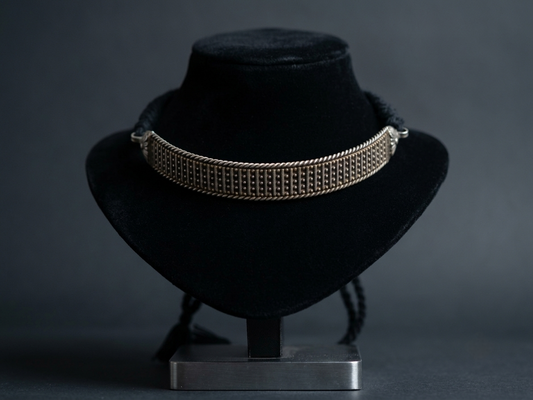 Vintage Style Textured Metal Choker