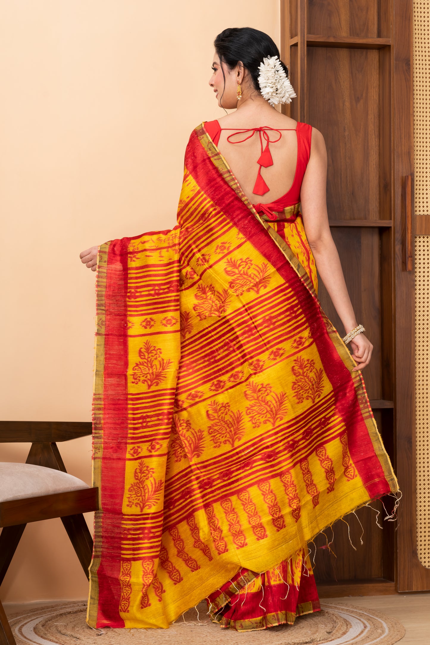 Red n yellow tie dye matka saree