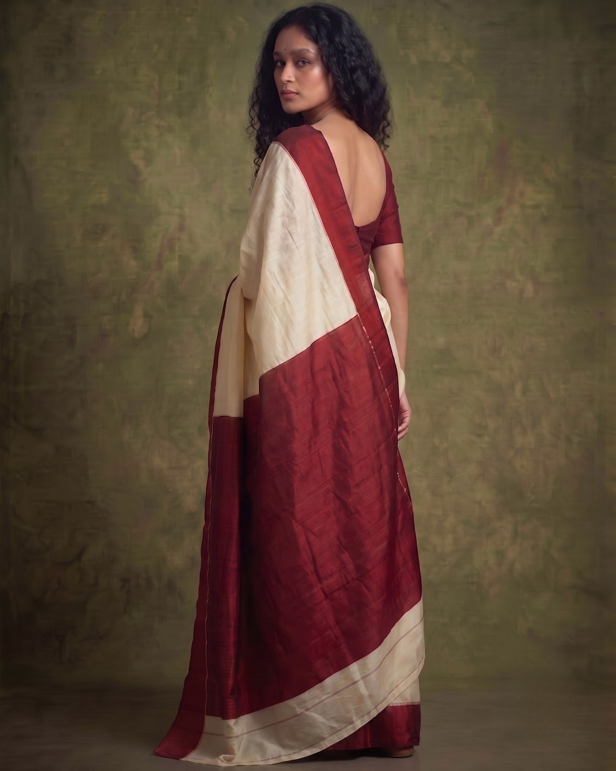 Red and White Gorod Silk Saree