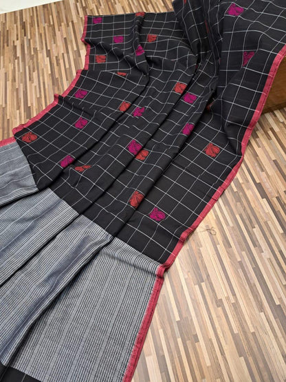 Handloom cotton saree