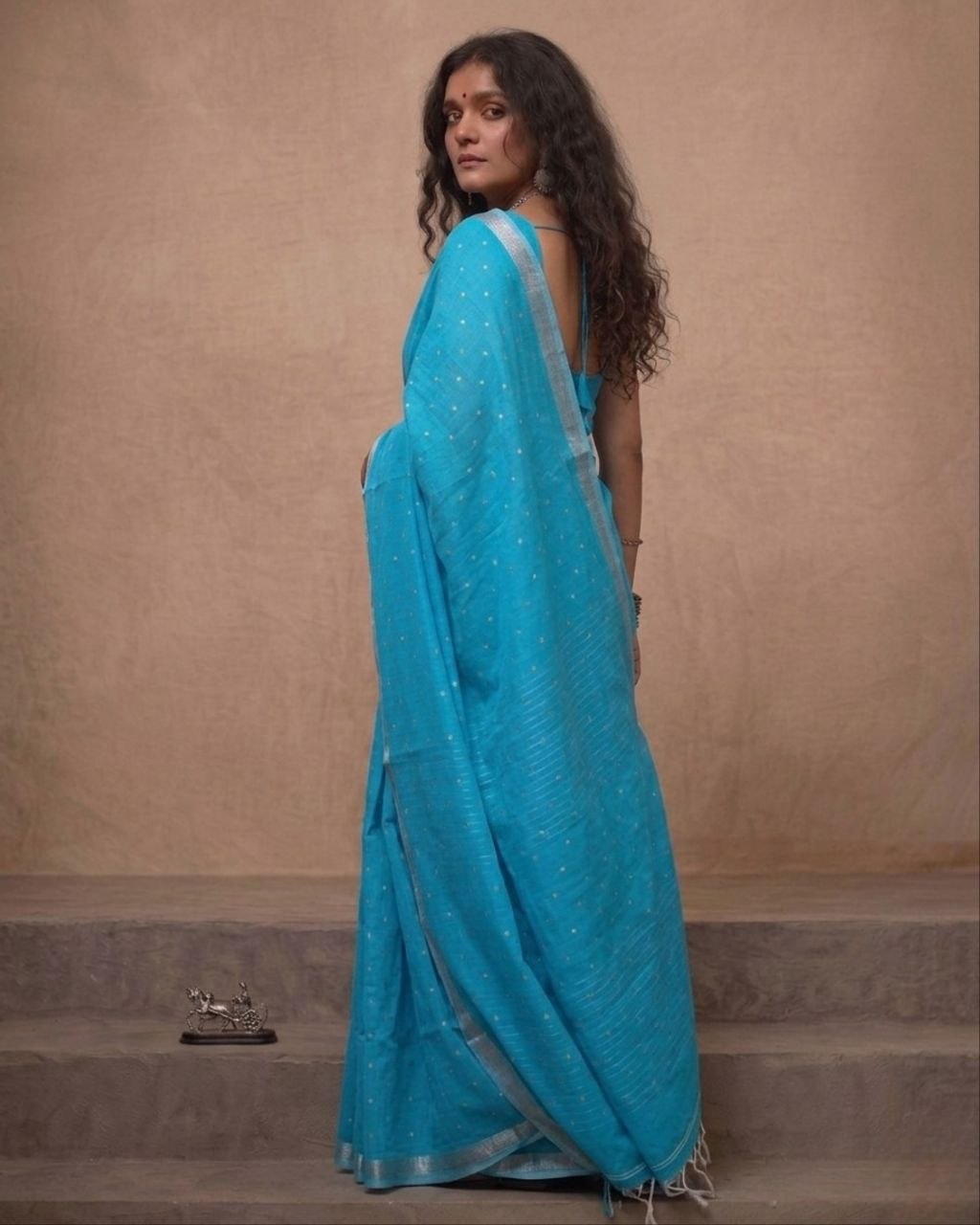 Turqoise blue organic linen jamdani saree