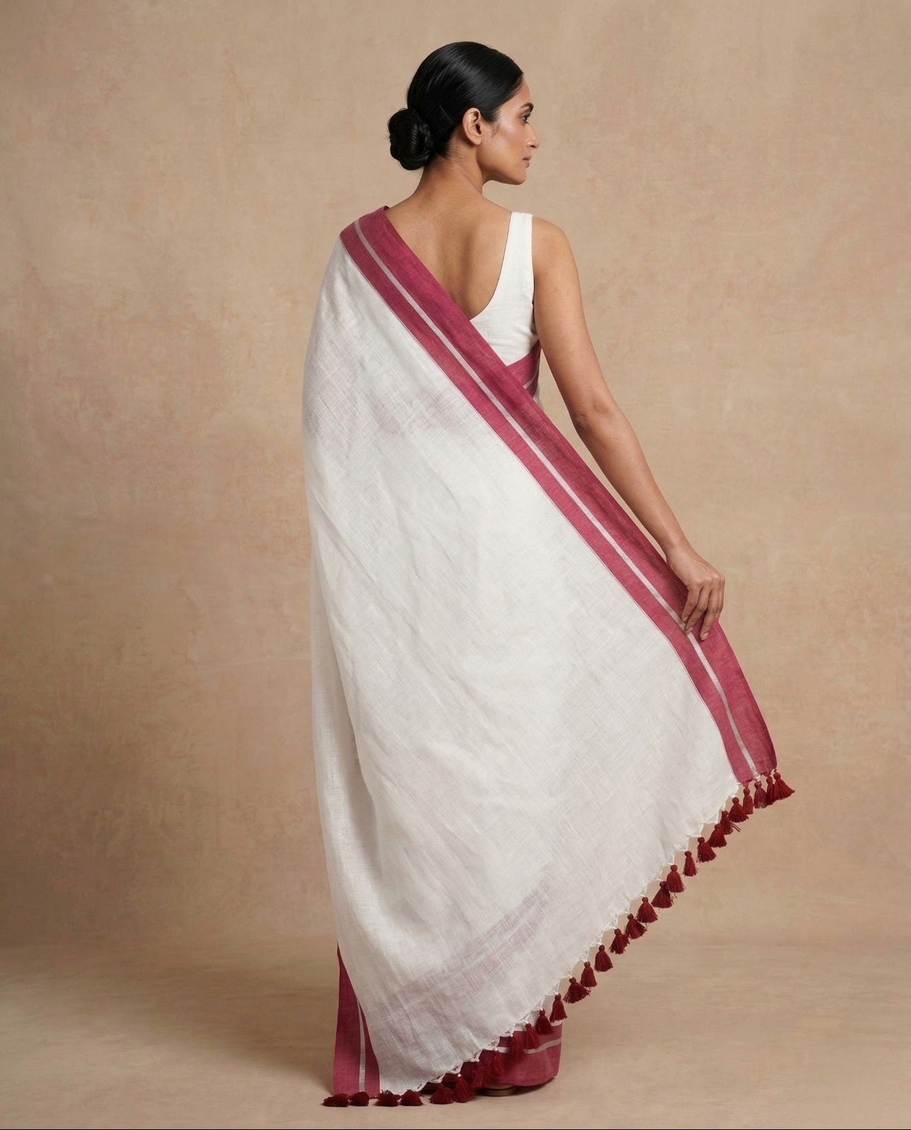 White plain red border mulmul cotton saree