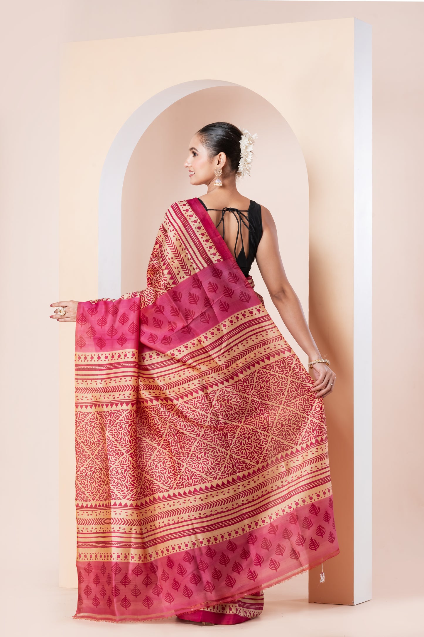Pink n beige printed Pure silk