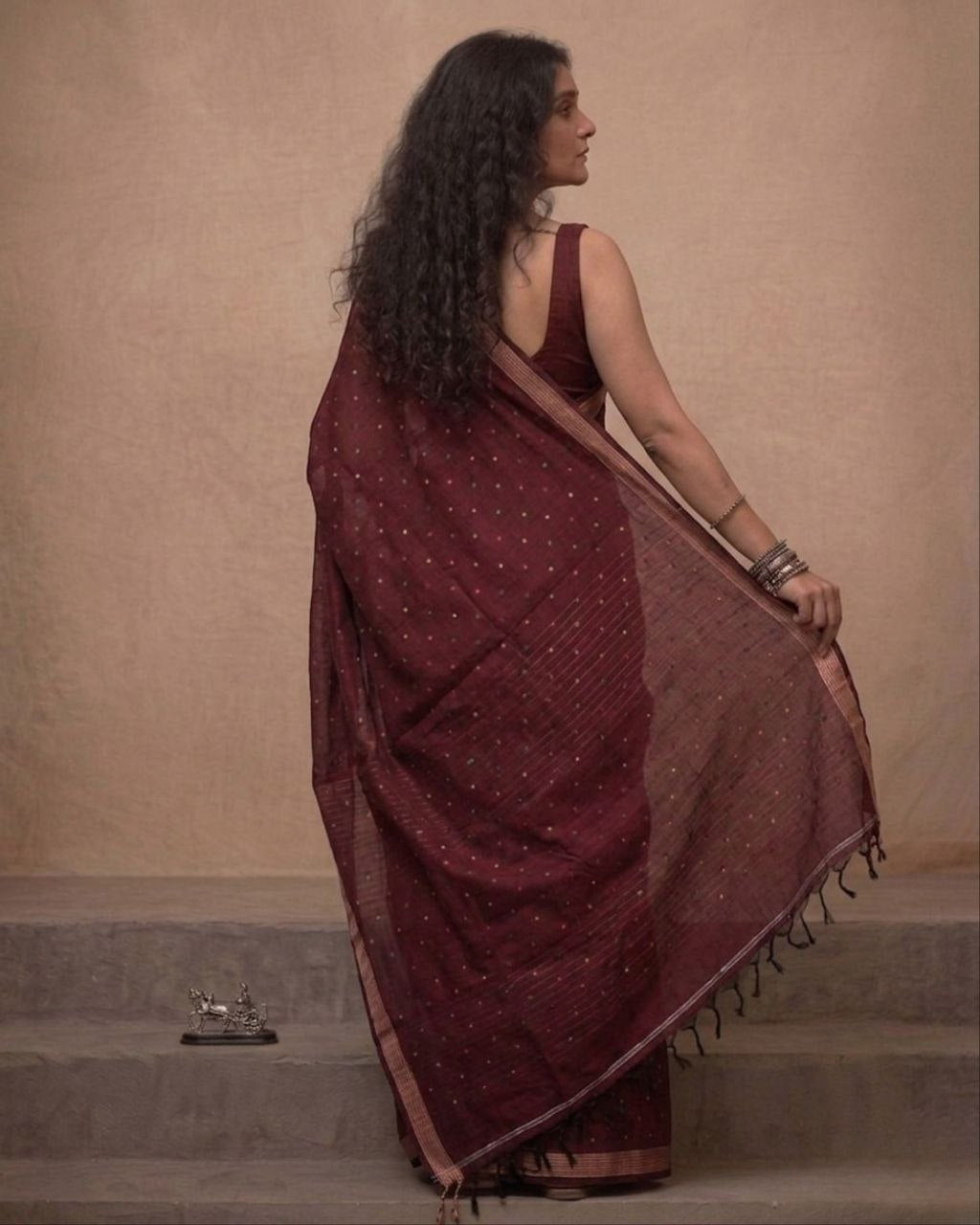 Deep maroon organic linen jamdani saree