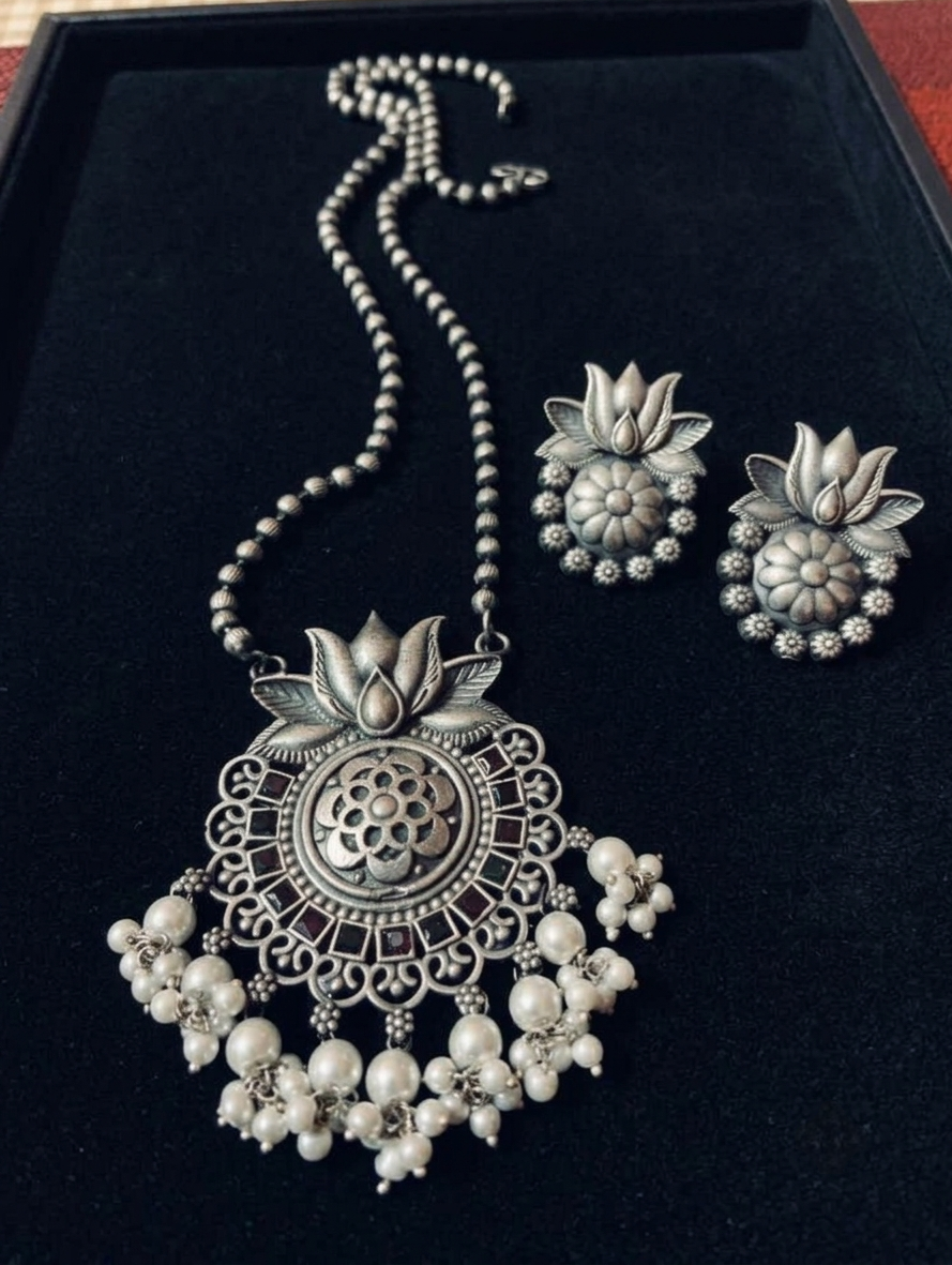 Antique Silver Lotus Pendant Set with Pearl Danglers