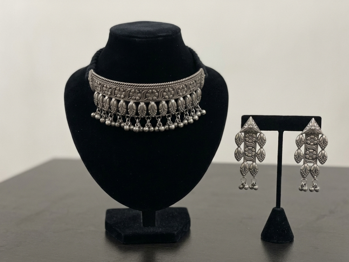 Silver replica floral Choker necklace set