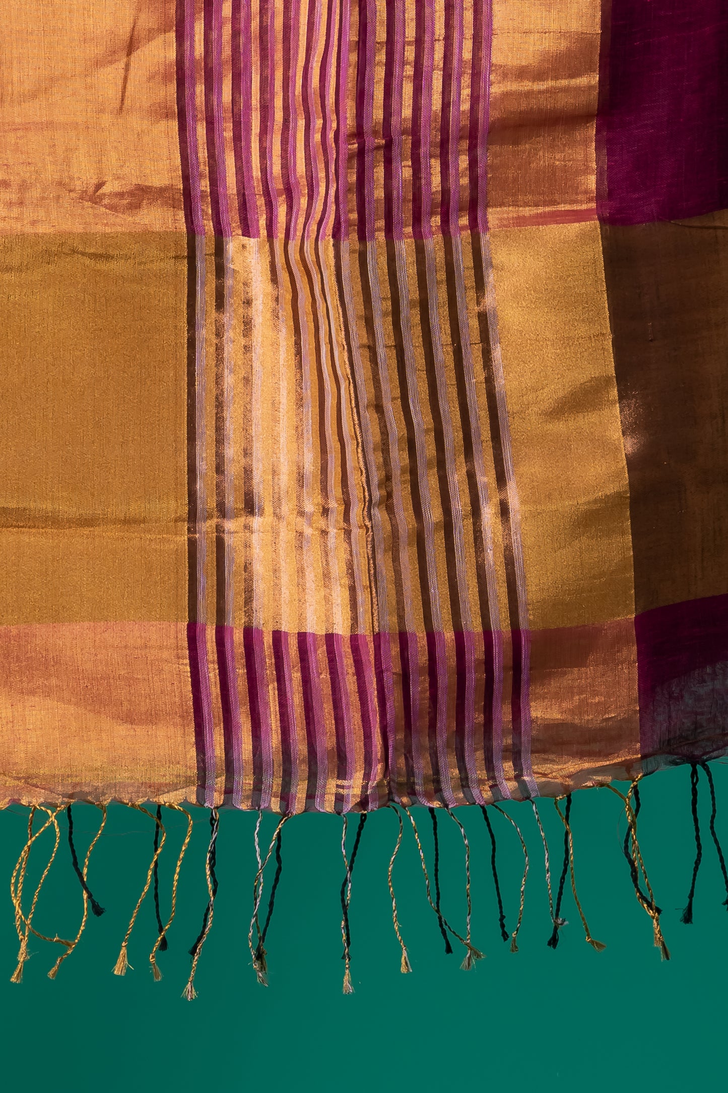 Maroon & Gold linen saree