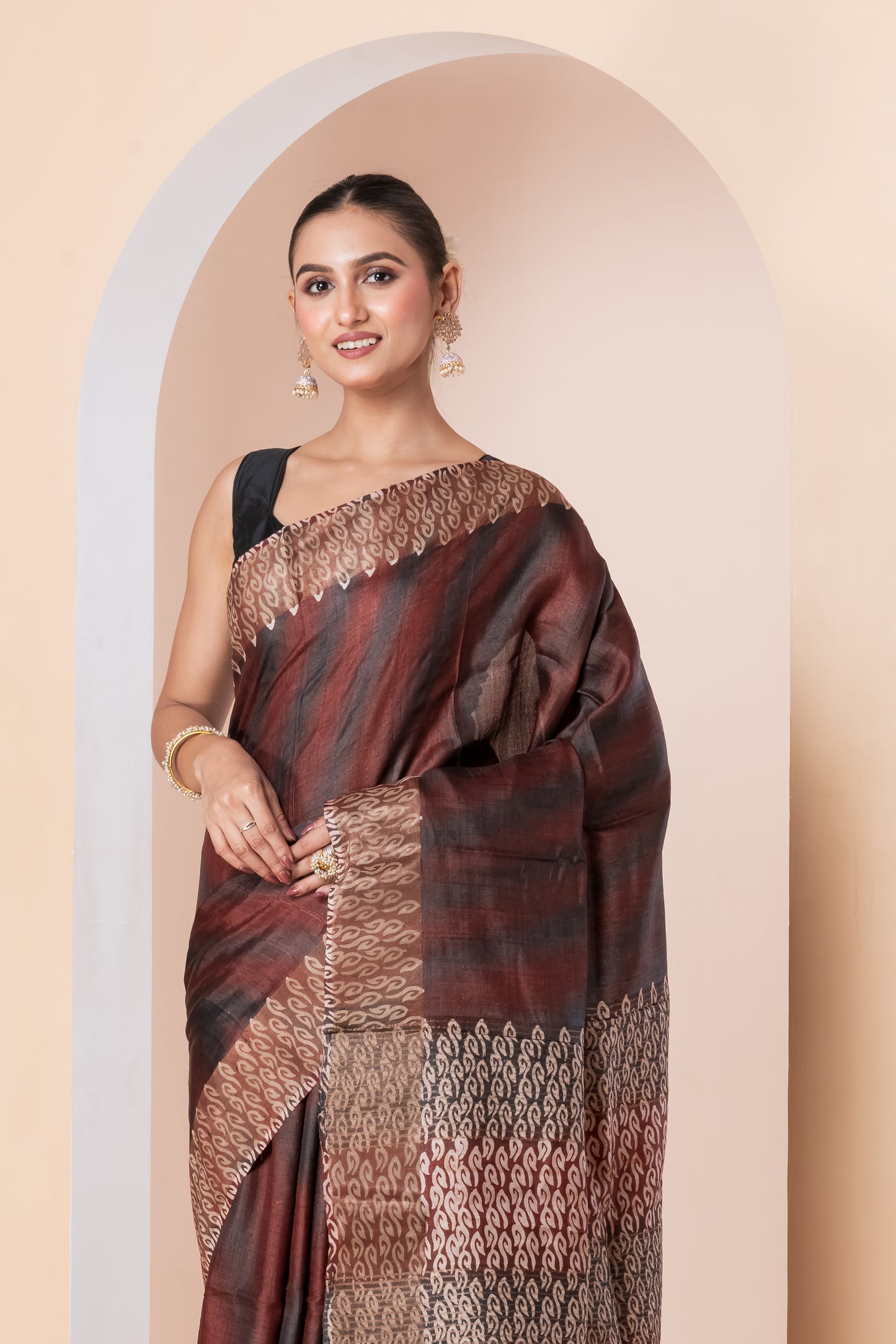 Zari Tussar silk saree- printed, brushing dyed