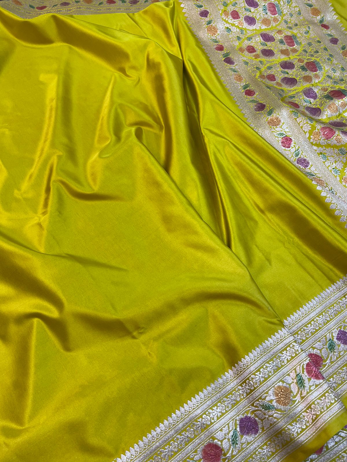 Mehendi Green mashru Banarasi silk saree