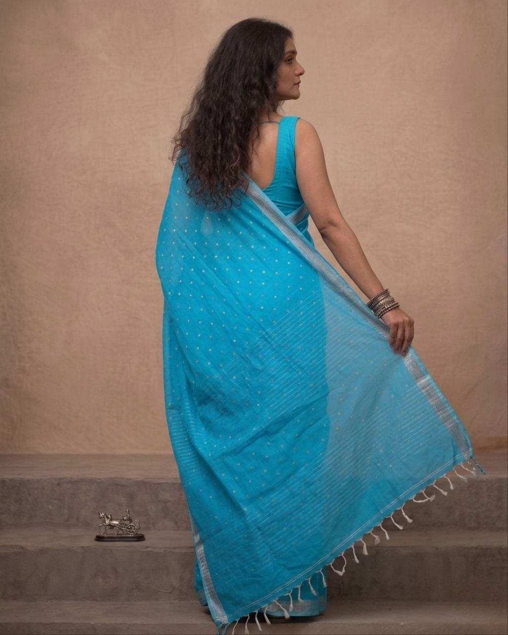 Turqoise blue organic linen jamdani saree