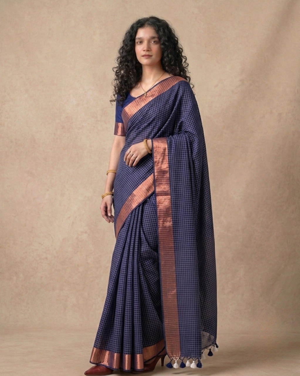 Navy blue 120-Count Mul Cotton Saree with zari Border & Check