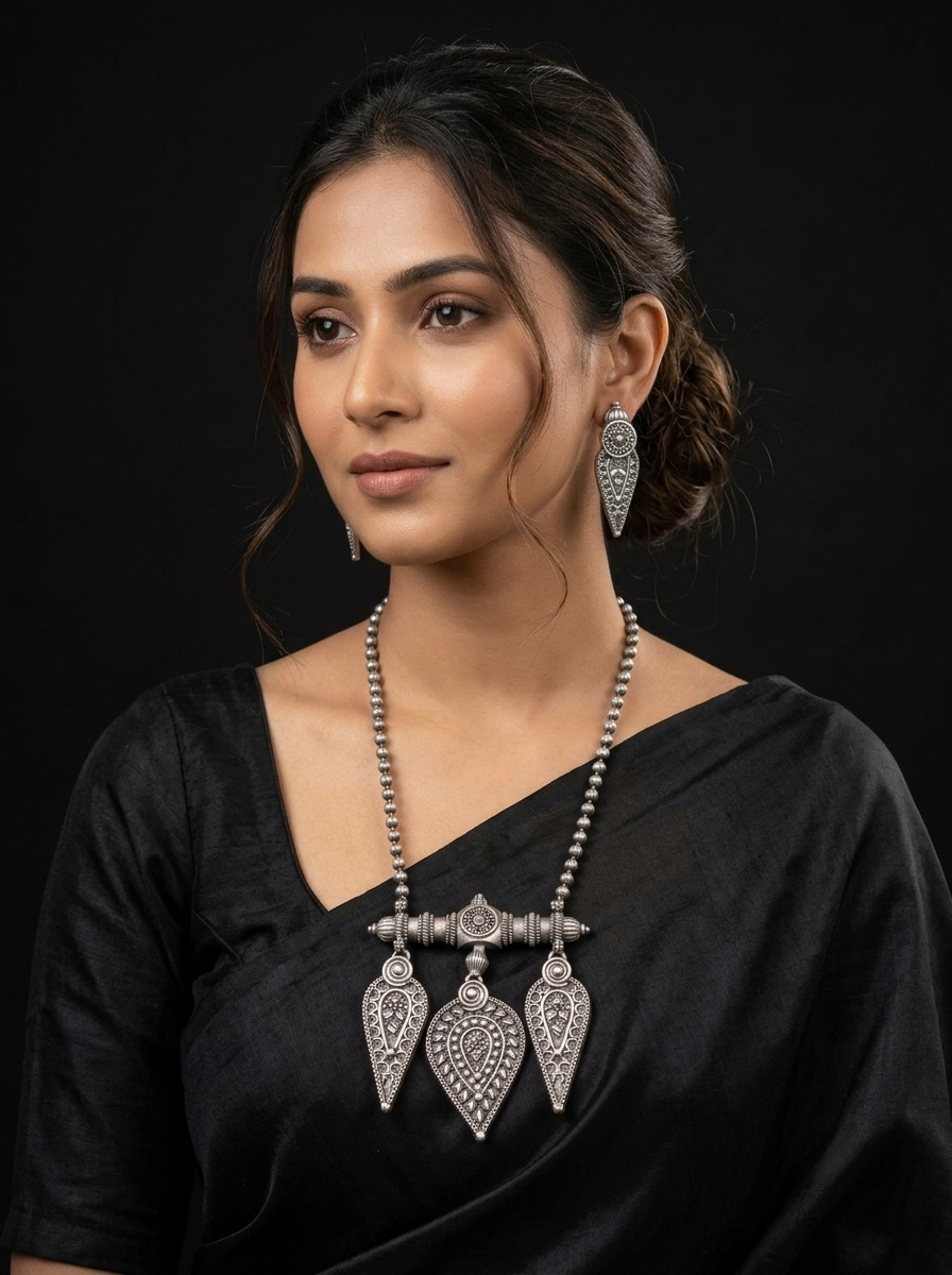 Leaf, Silver Look-Alike Statement Necklace with Matching Earrings