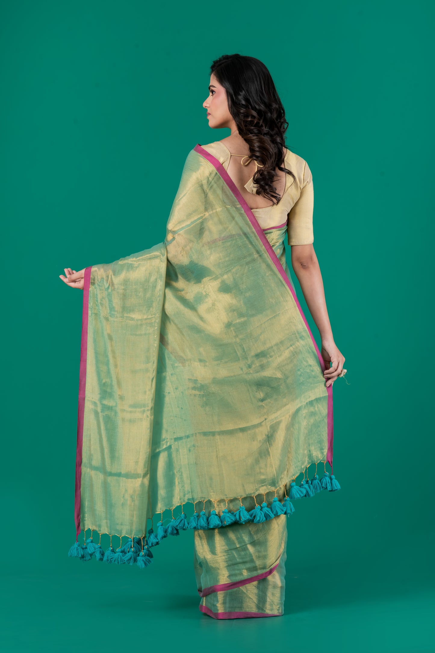 Green dual tone shimmer tissue cotton saree