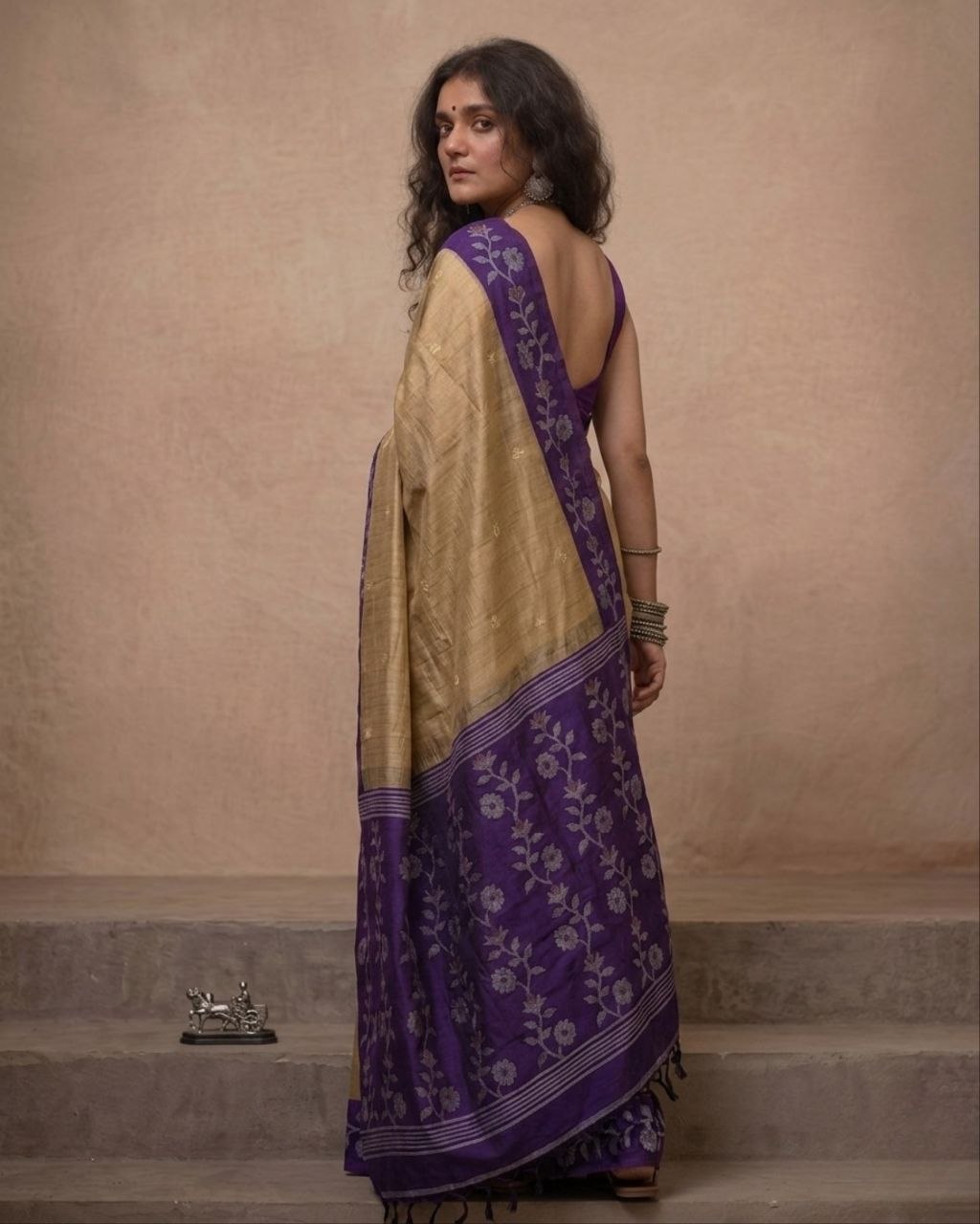 Beige and purple tussar Jamdani saree