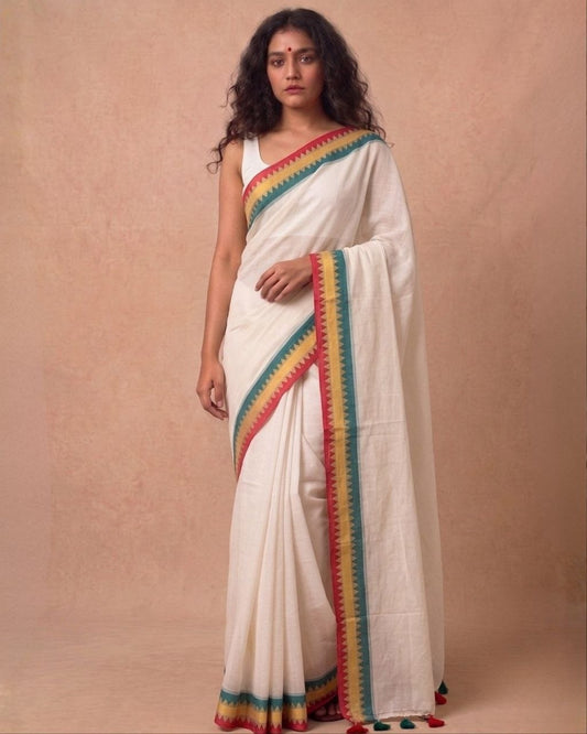 Off white zigzag solid border mulmul saree