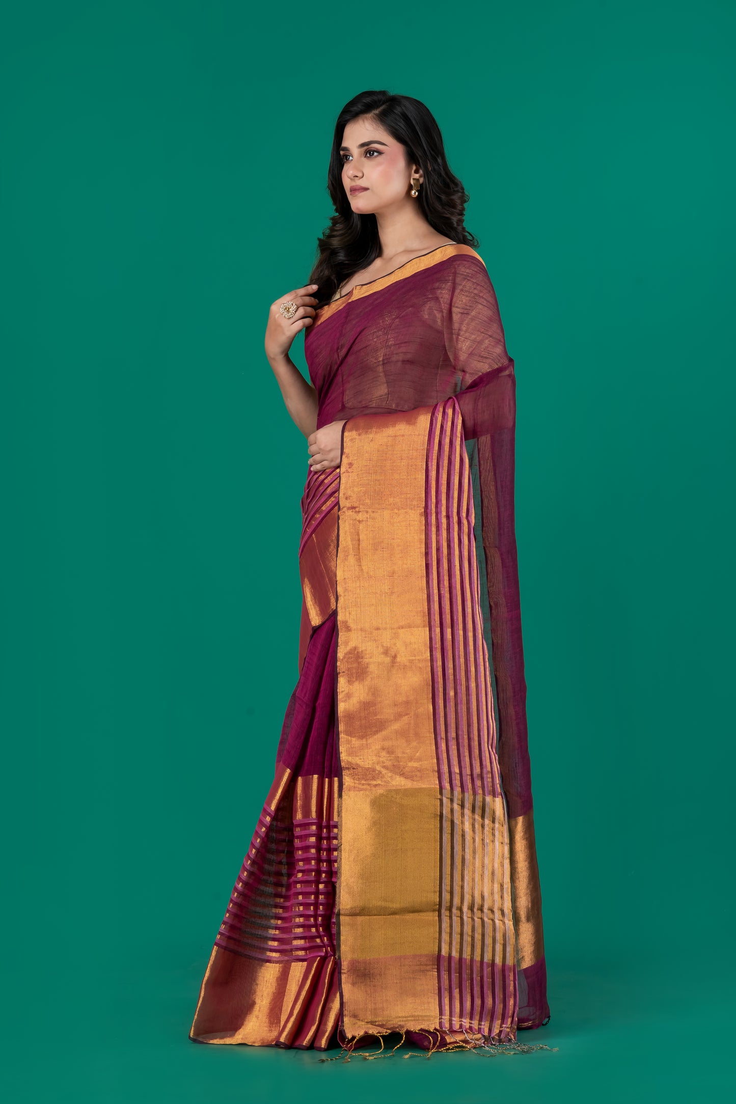 Maroon & Gold linen saree