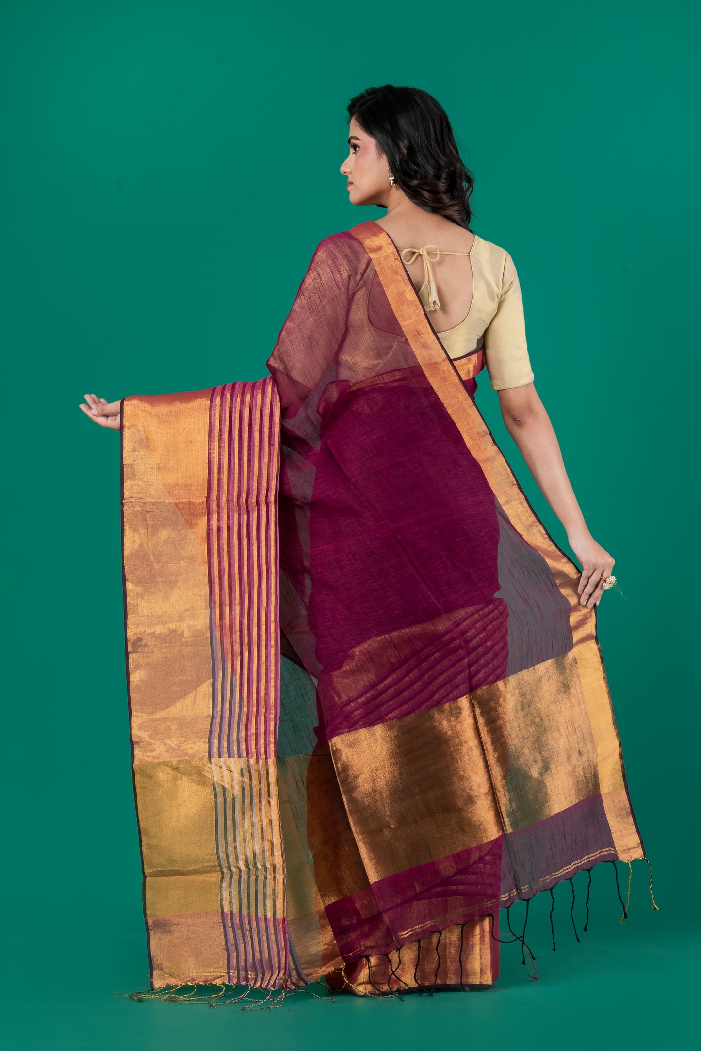 Maroon & Gold linen saree