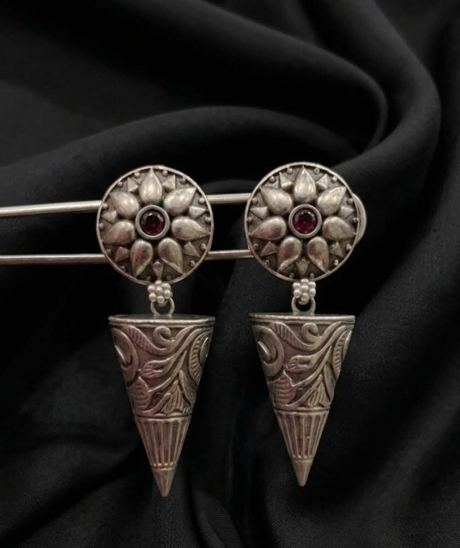 Premium silver polish earring with maroon bead