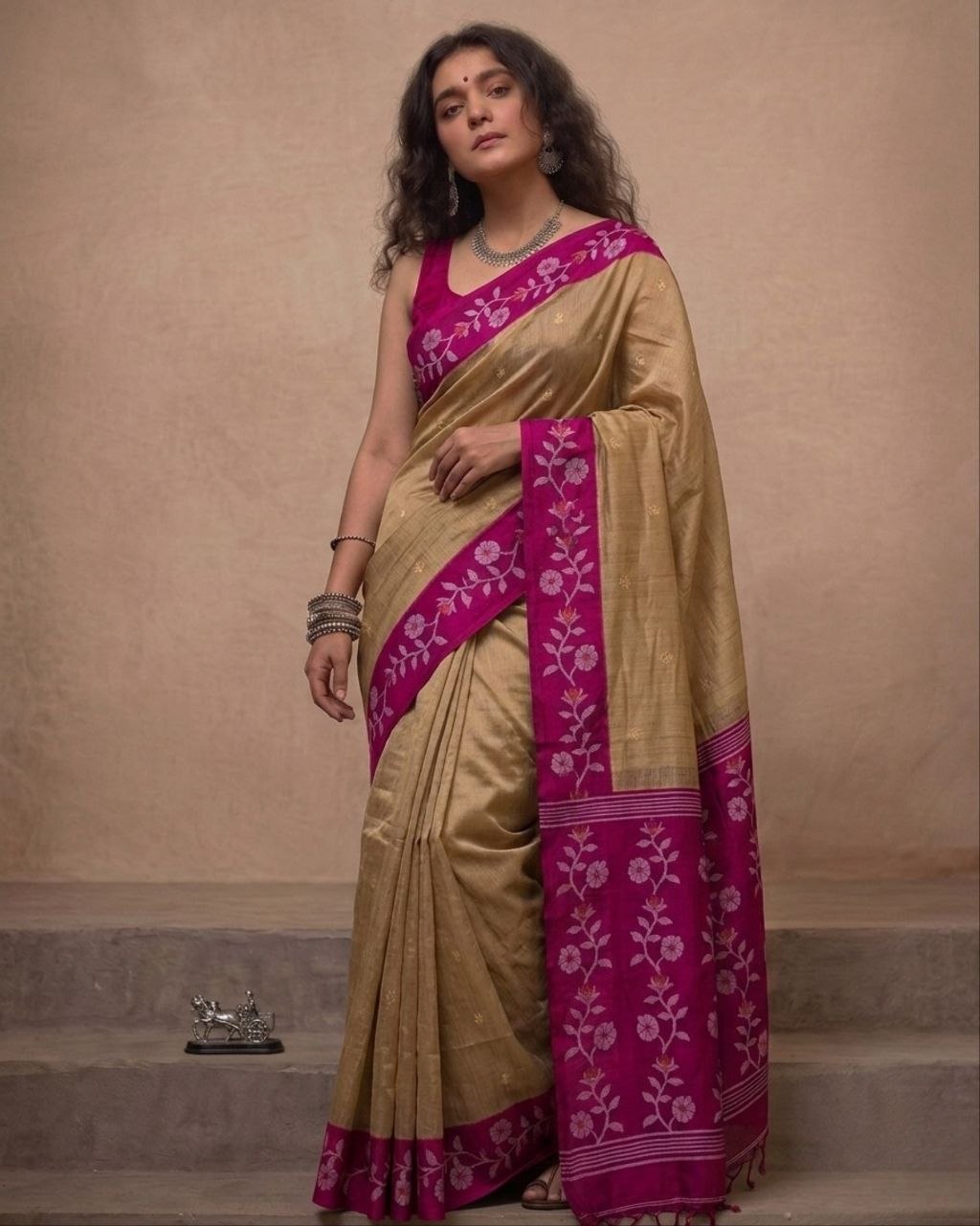 Beige and eani pink tussar Jamdani saree