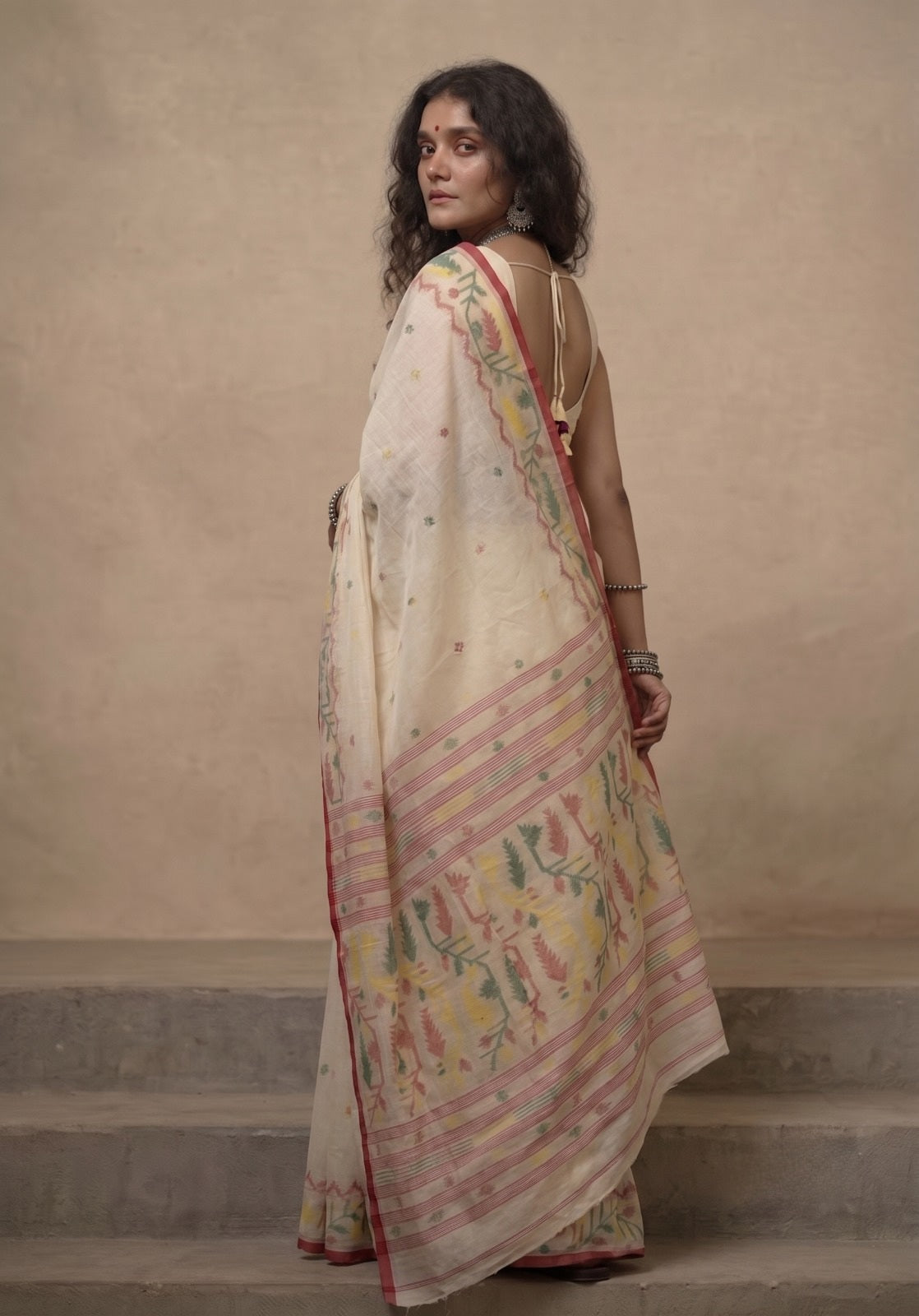 Offwhite handloom cotton jamdani saree