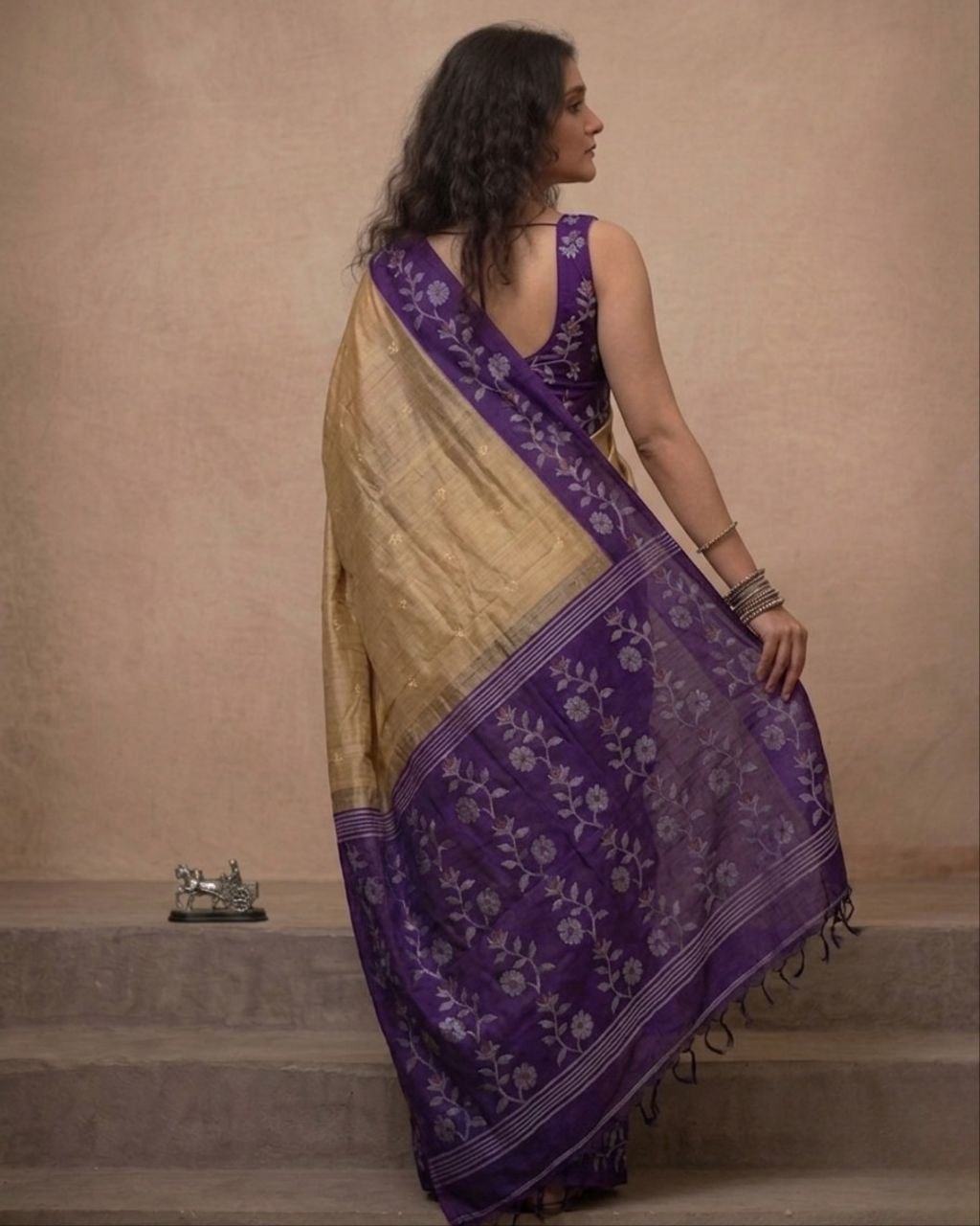 Beige and purple tussar Jamdani saree